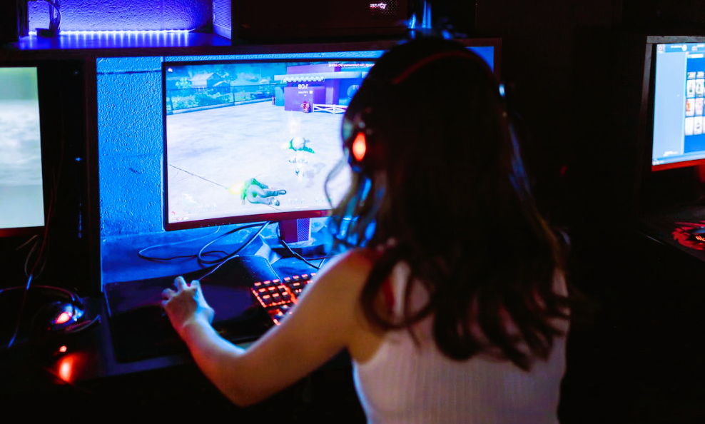 Enhancing Communication and Team Play