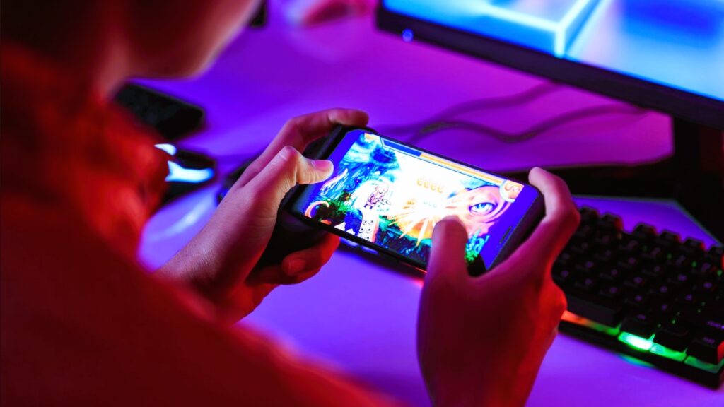 Comparing Mobile and PC Games
